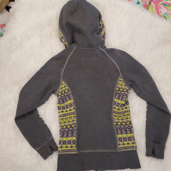 Lululemon Special Edition Jacket with Totes - Picture 7 of 11